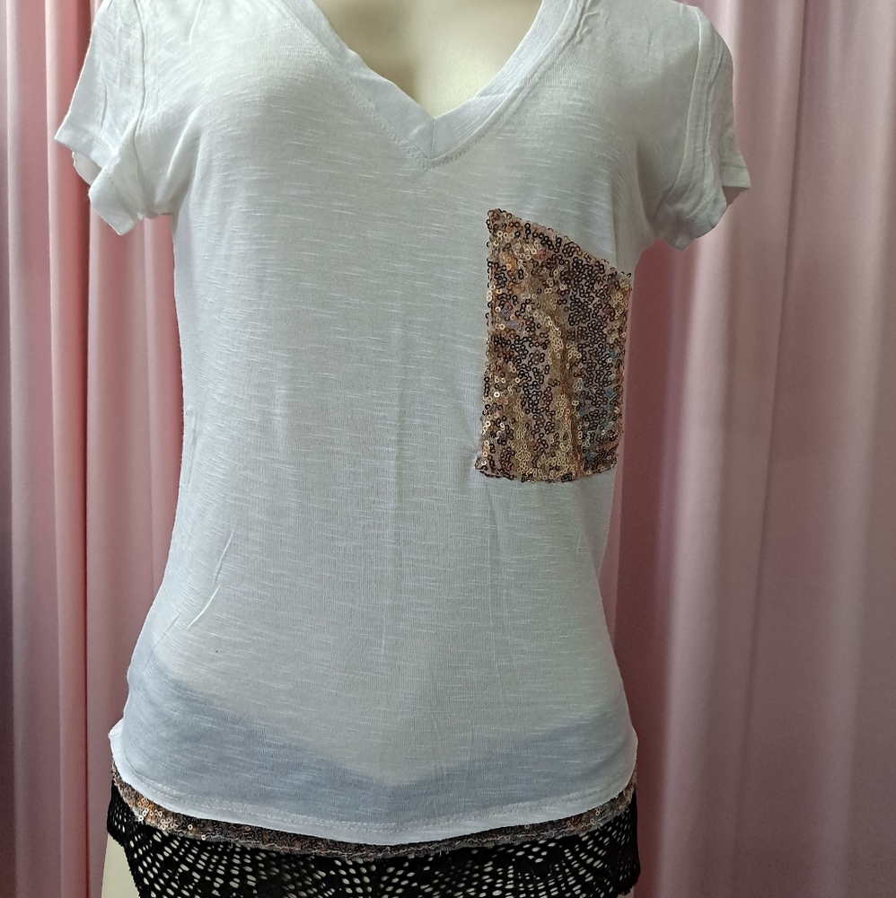 White shirt size Xs/S